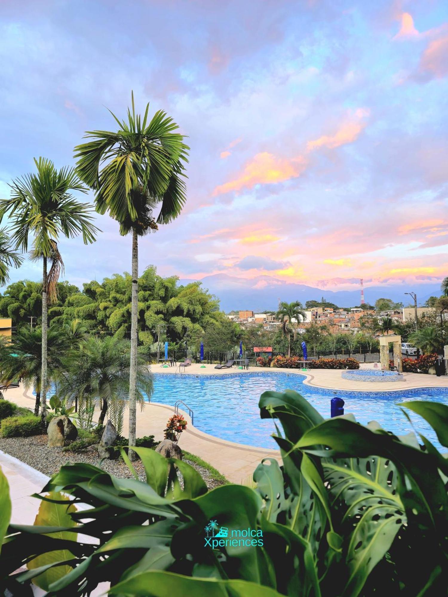 Apartamento Privado Vacacional A 5M Del Aeropuerto, 20 Minutos Del Parque Del Cafe Y Centro De Armenia Con 4 Piscinas, 3 Jacuzzi, Sauna By Molca Xperiences 3H Bagian luar foto